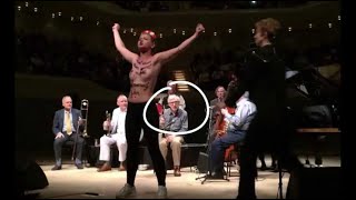 Les Femen interrompent un concert de Woody Allen, toujours accusé par sa fille d'agression sexuelle