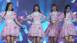 BNK48 Emmy - Skirt, Hirari (พลิ้ว) @ BNK48 4th Generation Debut Stage [Fancam 4K 60p] 230203