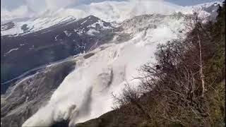 A Huge Avalanche At Birendara Lake (22/04/2024)  - Manaslu Circuit Trek: