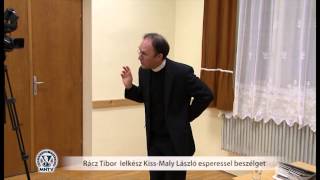 Rácz Tibor lelkész Kiss-Maly László esperessel beszélget