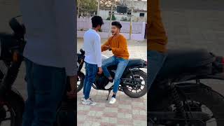 मौका मिलेगा तो हम 😂😁😂 काटा देंगे #funny #youtubeshorts #viral #funny  #instagram #popular #fitness #