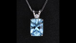 14K White Gold Aquamarine Pendant with Diamond Accents 1.18 Cartas