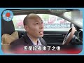 男子買下新車卻發現無法上牌，囂張店長不認賬還想搞鬼，記者上門秒換臉結果慘遭教育！｜社會新聞