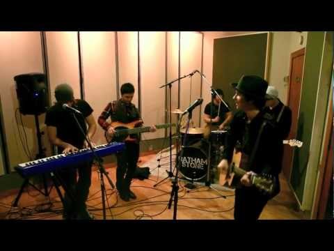 Foster the People - Pumped Up Kicks (Ratham Stone Cover) Real Feel Studios Foster the People - Pumped Up Kicks (Ratham Stone Cover) Real Feel Studios