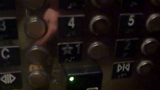 Otis Lift @ Peabody Office Building in Memphis.AVI