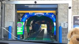 MacNeil tunnel with EVO-XR BELT CONVEYOR at Mc bee car wash