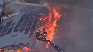 Brisbane blaze destroys two buildings