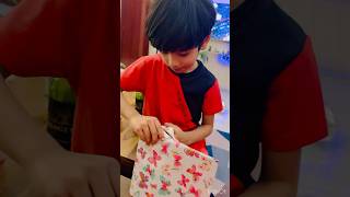 ക്രിസ്മസിന് കിട്ടിയ gifts🥰❤️#youtubeshorts #minivlog #viral #dubai #christmas #gifts #cousins