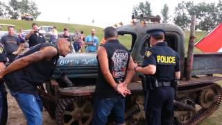 Steve Darnell gets arrested