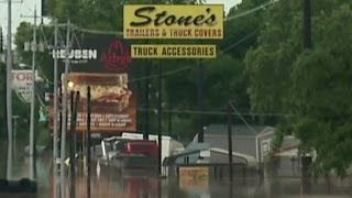 6 dead in Texas, Oklahoma flooding
