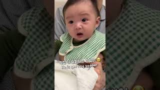 엄마 따라 우는 백일아기🥹  The baby's reaction when the mother cries