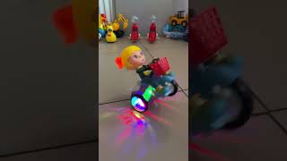 Fun gift for children: Electric Big Head Doll Stunt Trike Toy - The Ultimate Tool for Soothing Chil