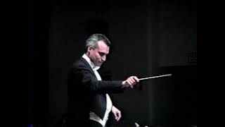 Alejandro Rivas, conducting