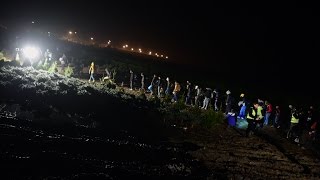 Hungary closes border to migrants