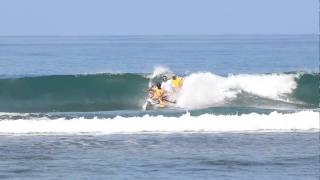 Maui Canoe Club OC4 Surfing