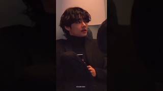 #kimtaehyung ❤️#mai mobile  chalate waqt Jaan boojh kar hasta 😜😂 #kimtaehung 🥰