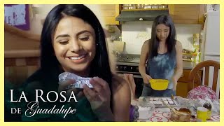 La Rosa de Guadalupe: Adela comienza a vender brownies mágicos | El ingrediente secreto