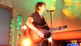 'Finally home' Waylon rtl lounge live 27-10-2013