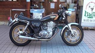 SUPERTRAPPサウンド　2005・YAMAHA SR400　ヤマハ・SR400　Cafe racer　カフェレーサーマシーン　フルカスタム　Ace Cafe　Cafe racer