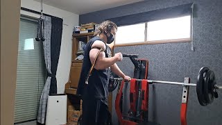 加圧を付けてベンチプレス102.5kg