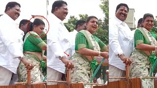 దుమ్ములేపుతున్న రోజా : Minister Roja Participate in Bull Competitions in Tanuku