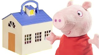 Nat and Essie Playfully and Peppa Pig's School Classroom Set