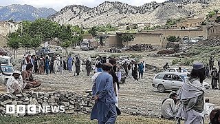 Powerful earthquake kills hundreds in Afghanistan - BBC News