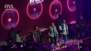 Medley Top hits live cover by SimplyFreshBand