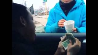 Rondonumbanine helping homeless lady #free9