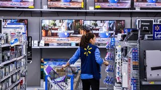 How Walmart is using virtual reality to train and promote its employees