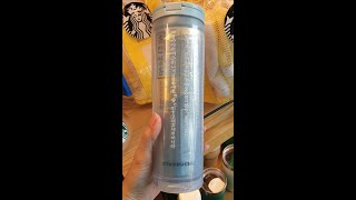 韓国のスタバで韓国っぽい商品をチェック！お土産にいいかも？／스타벅스MD／STARBUCKS  ＃Shorts