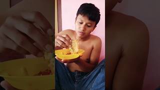 Gak kerasa pedas #funny #mukbang #comedy #vidoelucu #videoshorts