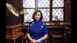 An expat's tailor-made qipao for Spring Festival