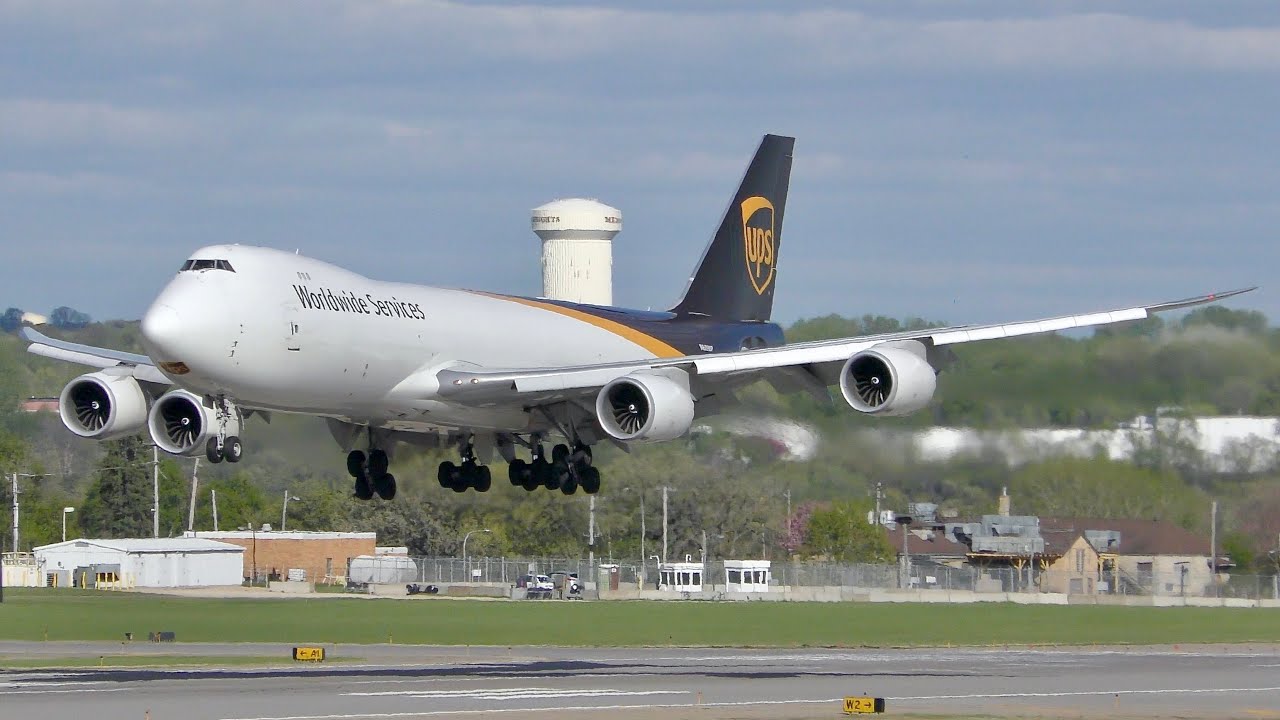 4k Ups 747 8f Landing At Msp Youtube