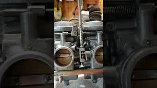 4 carb bench sync tip #motorcycle #ujm #tips #erictheamerican
