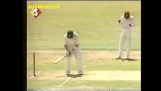 Courtney Walsh ball by ball 3rd Test 1991