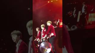 170401 BTS wings tour in Anaheim FIRE Jungkook focus