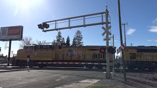 UP 8170 IOALBR Baretable Train South, 14th Ave. Railroad Crossing, Sacramento CA