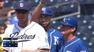 KC@SD: Hosmer lines a single to left to drive in Aoki