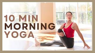 10 min Morning Yoga - Gentle Beginner Yoga (NO PROPS)