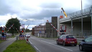 Spoorwegovergang Hengelo // Dutch railroad crossing