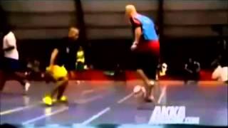 The most amazing street football soccer ever crazy move ground panna akka street soccer 2010   YouTu