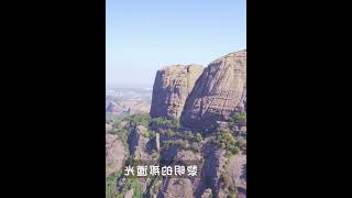 带着狗狗去旅行，拉布拉多从开始笑到最后，每一帧都是最美的画面 #011