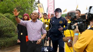 Watch the video where the new coach of Kaizer Chiefs was received today