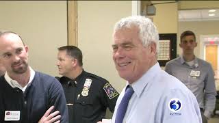 VIDEO: Unaffiliated candidate for gov. receives endorsement from Hartford Courant