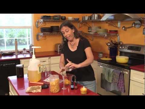 Aromatherapy Recipes: Make Your Own Aromatic Beeswax Candle Aromatherapy Recipes: Make Your Own Aromatic Beeswax Candle
