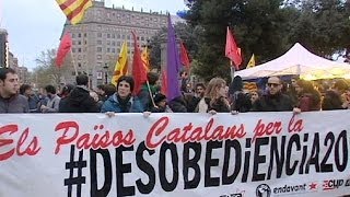 Összecsapásokba torkollott a barcelonai tüntetés