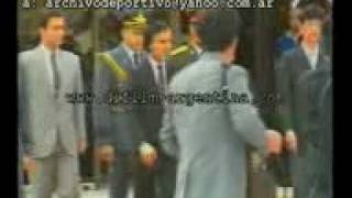 DiFilm - Carlos Menem despide al Primer Ministro de China - 1990