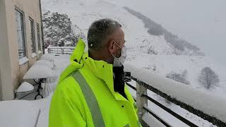 Pyrénées : déneigement des routes à Gourette