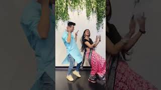 Chal dikha zara jo tera Dance move hai✨ #viral#dance#showmethethumka#shorts#tujhootimainmakkar